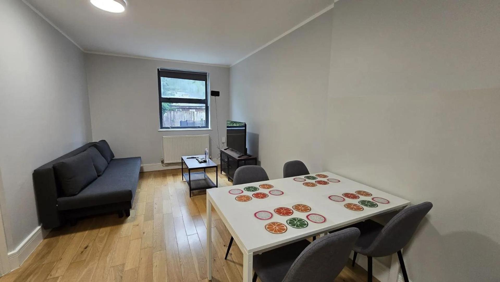 Westciti Chatsworth Road Apartments Кройдон Екстериор снимка