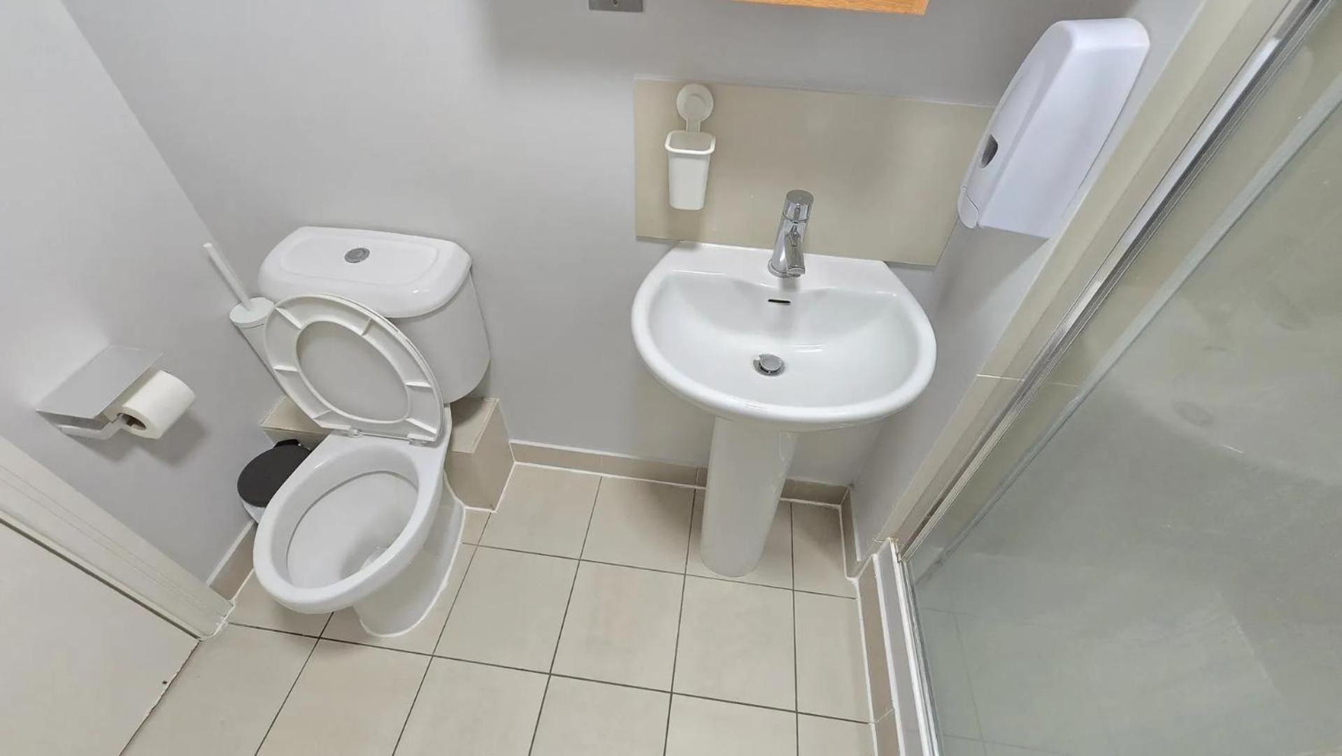 Westciti Chatsworth Road Apartments Кройдон Екстериор снимка