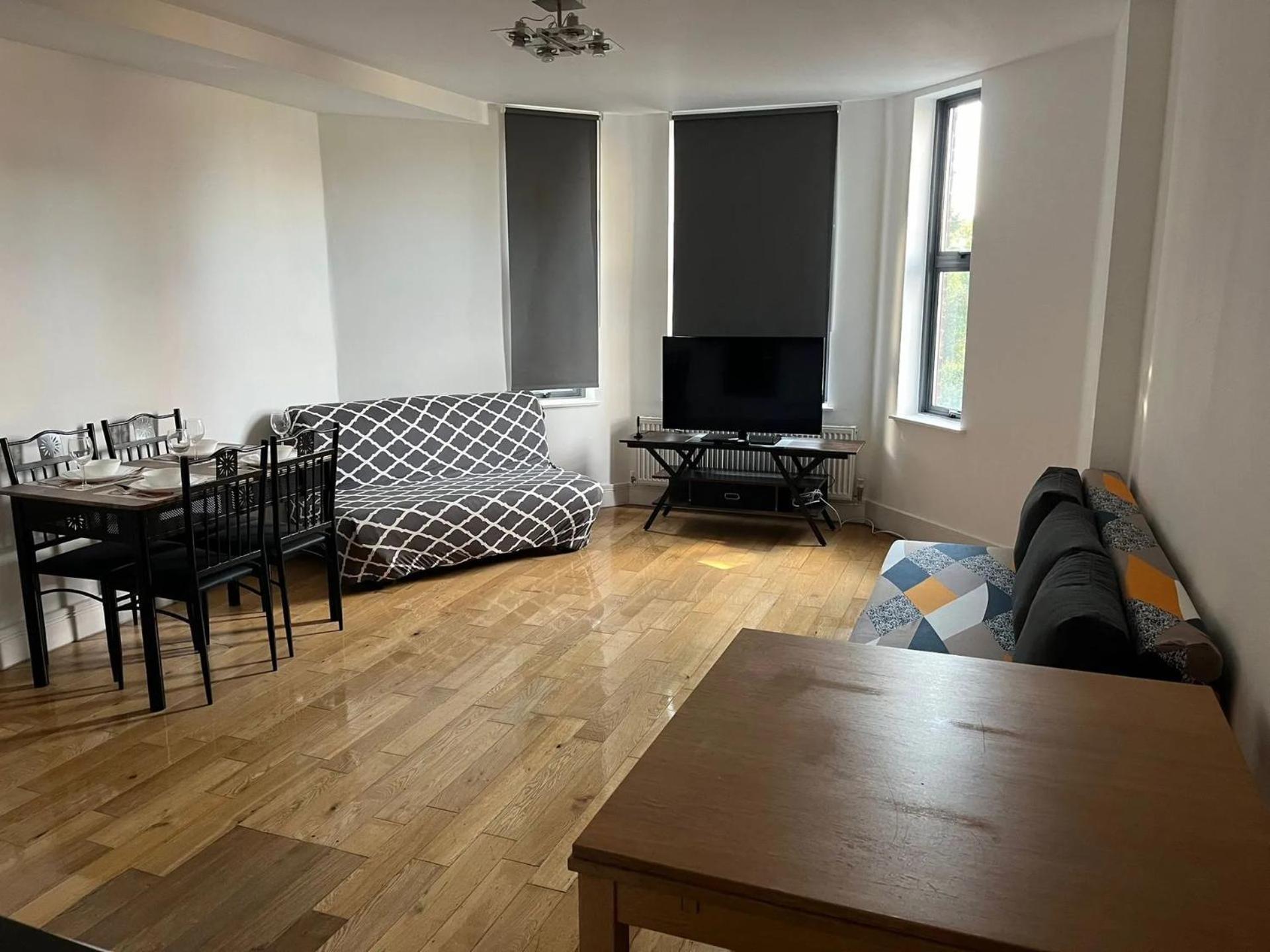 Westciti Chatsworth Road Apartments Кройдон Екстериор снимка