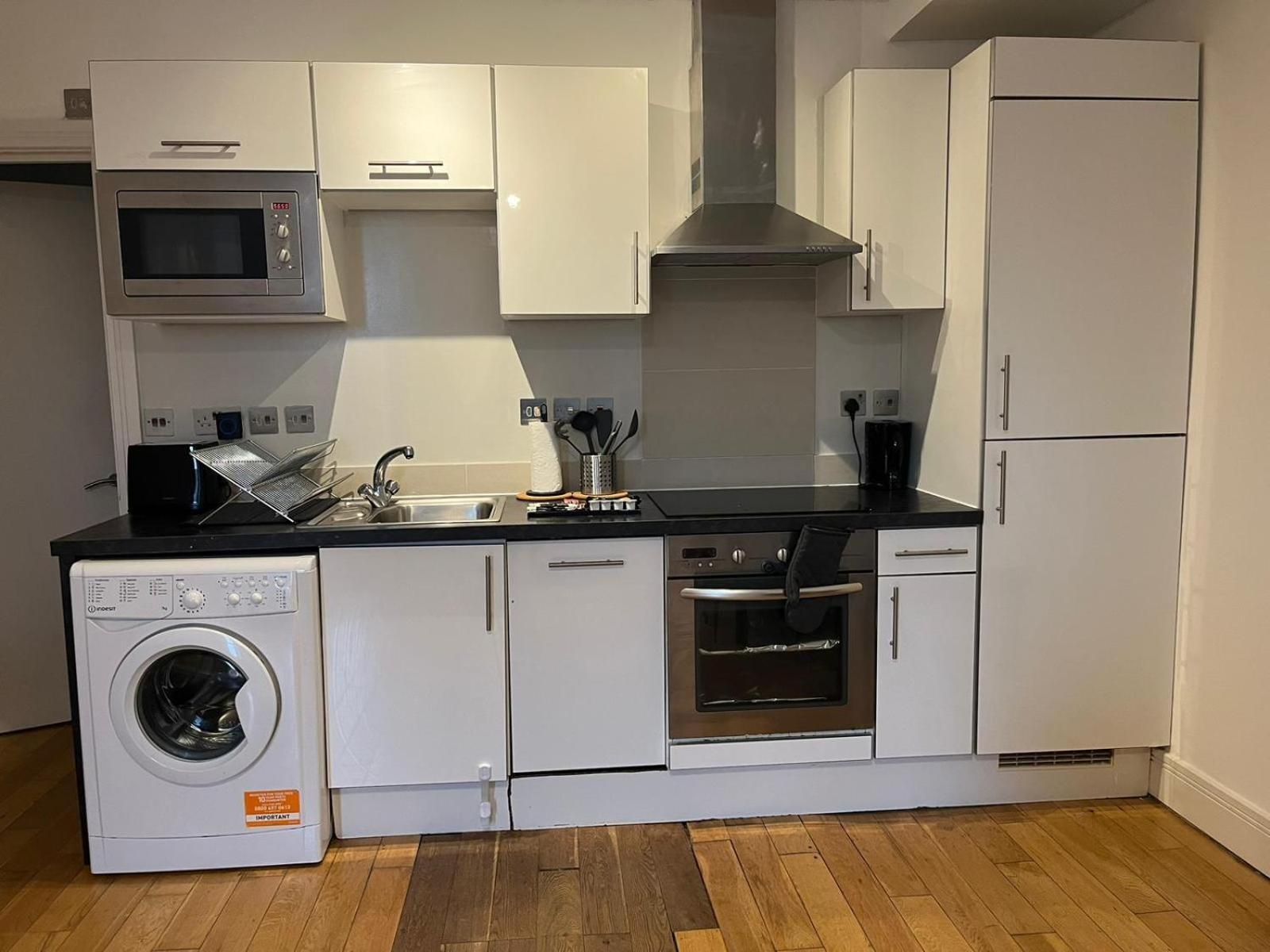 Westciti Chatsworth Road Apartments Кройдон Екстериор снимка