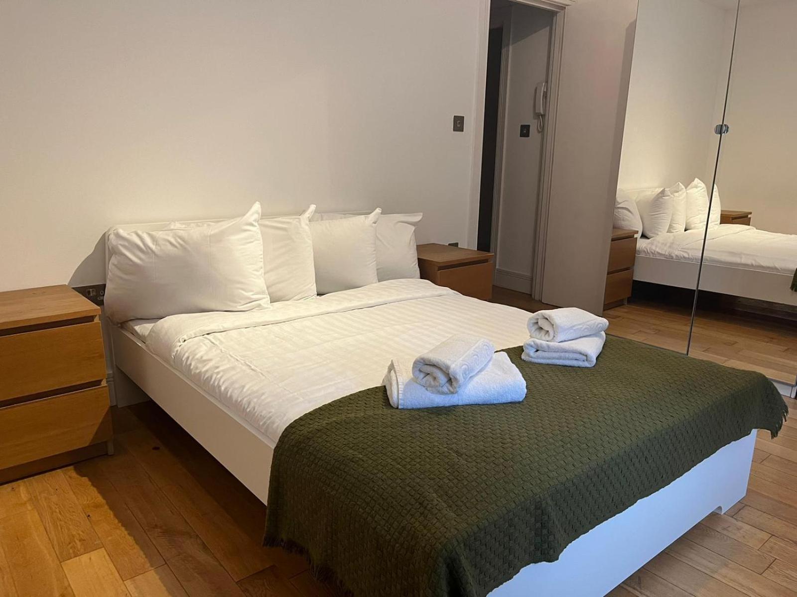 Westciti Chatsworth Road Apartments Кройдон Екстериор снимка