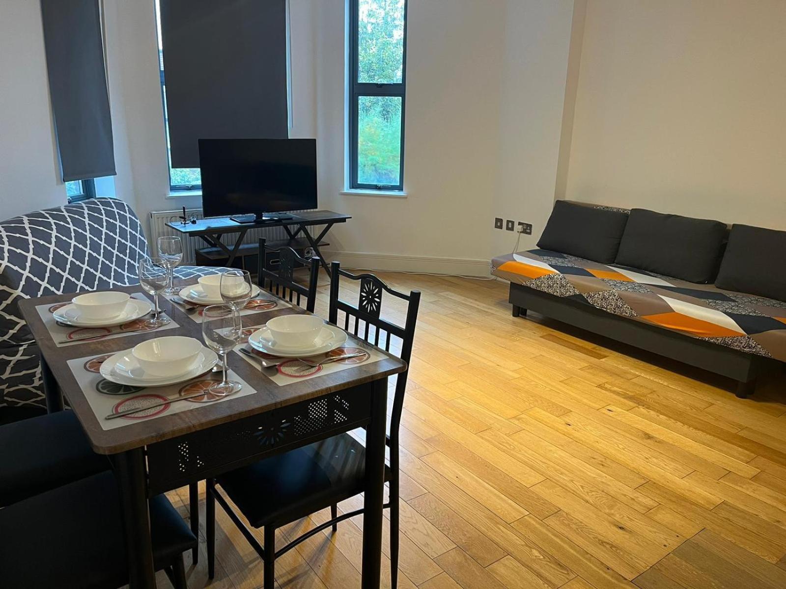 Westciti Chatsworth Road Apartments Кройдон Екстериор снимка